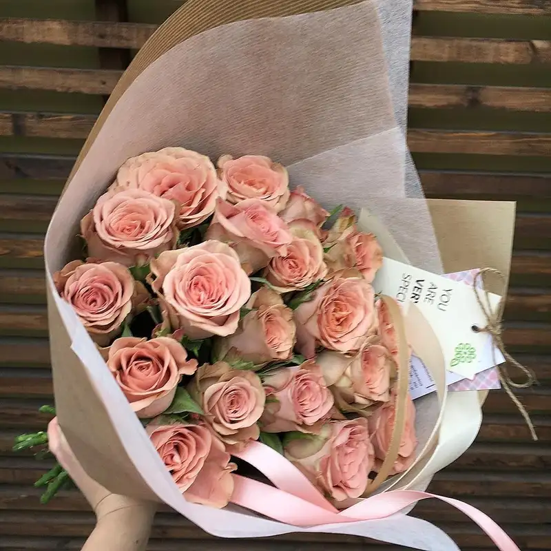 Những đóa hoa tặng nhận xe đẹp, nổi bật với màu sắc hài hòa Những đóa hoa tặng nhận xe đẹp, nổi bật với màu sắc hài hòa