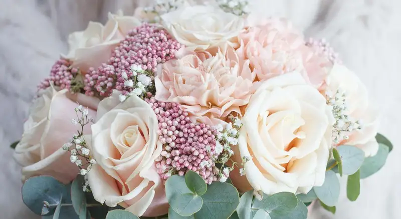 Ảnh hoa tặng đám cưới ngập tràn cảm xúc yêu thương