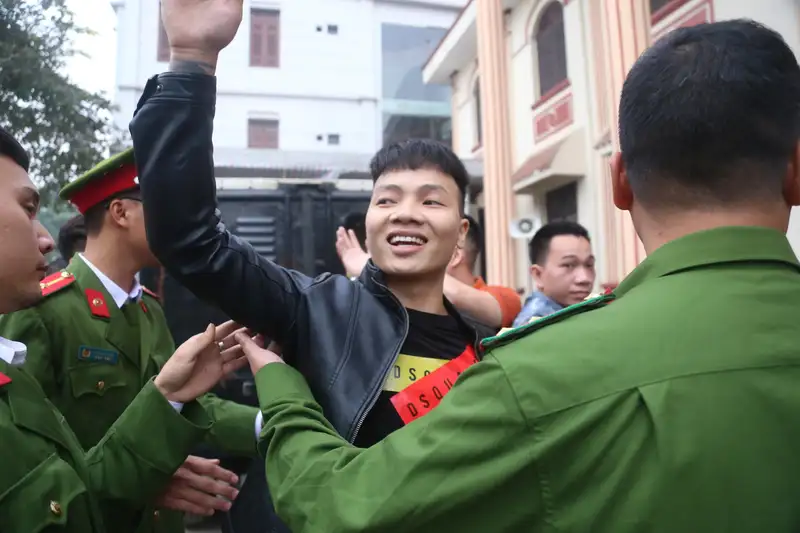 Khá bảnh meme đi tù hài hước