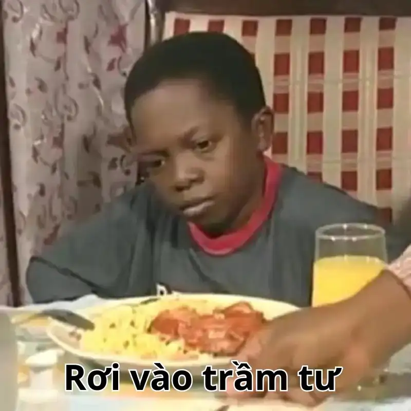 Meme suy rơi vào trầm tư khiến người xem bật cười