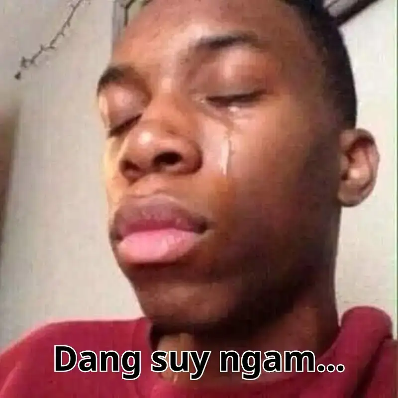 Meme suy ngẫm với gương mặt buồn chán