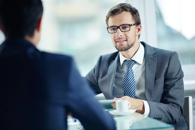 Cái nhìn mạnh mẽ trong ảnh trai doanh nhân. Cái nhìn mạnh mẽ trong ảnh trai doanh nhân.