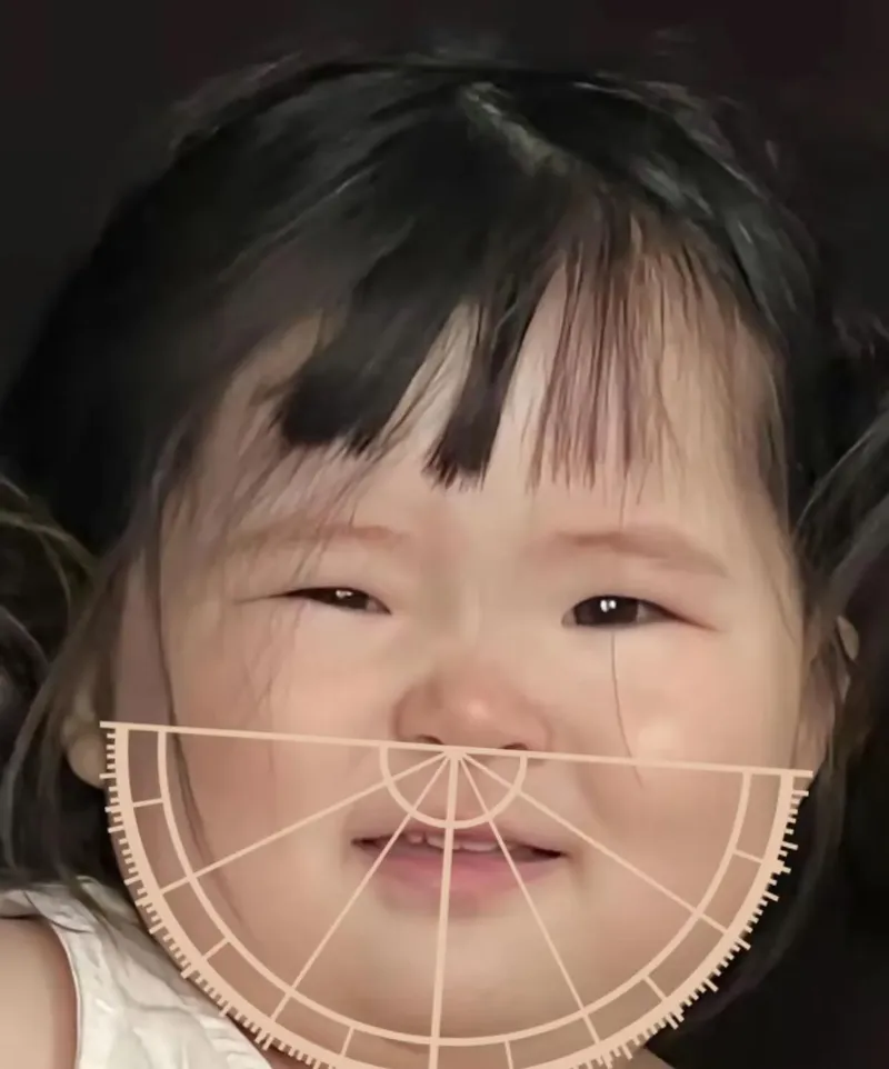 Hình ảnh em bé gái cầm hoa cực dễ thương