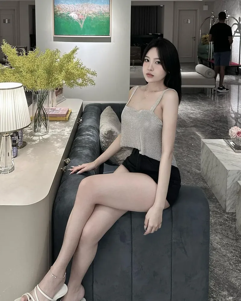 Ảnh nền gái xinh 4k thu hút ánh nhìn ngay từ cái nhìn đầu tiên Ảnh nền gái xinh 4k thu hút ánh nhìn ngay từ cái nhìn đầu tiên