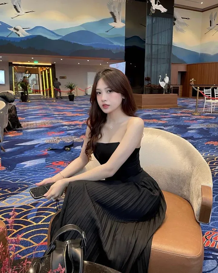 Làm đẹp màn hình điện thoại với ảnh nền gái xinh 4k Làm đẹp màn hình điện thoại với ảnh nền gái xinh 4k