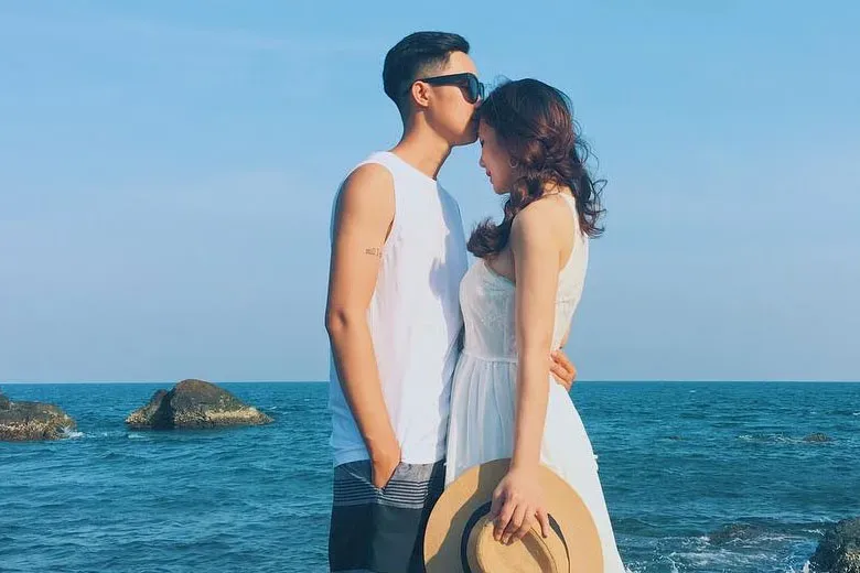 Ảnh ôm gái đẹp, tạo cảm giác ấm áp Ảnh ôm gái đẹp, tạo cảm giác ấm áp