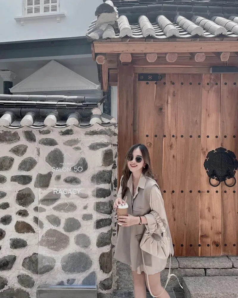Vẻ đẹp rạng rỡ qua ảnh gái dáng đẹp hút mắt Vẻ đẹp rạng rỡ qua ảnh gái dáng đẹp hút mắt