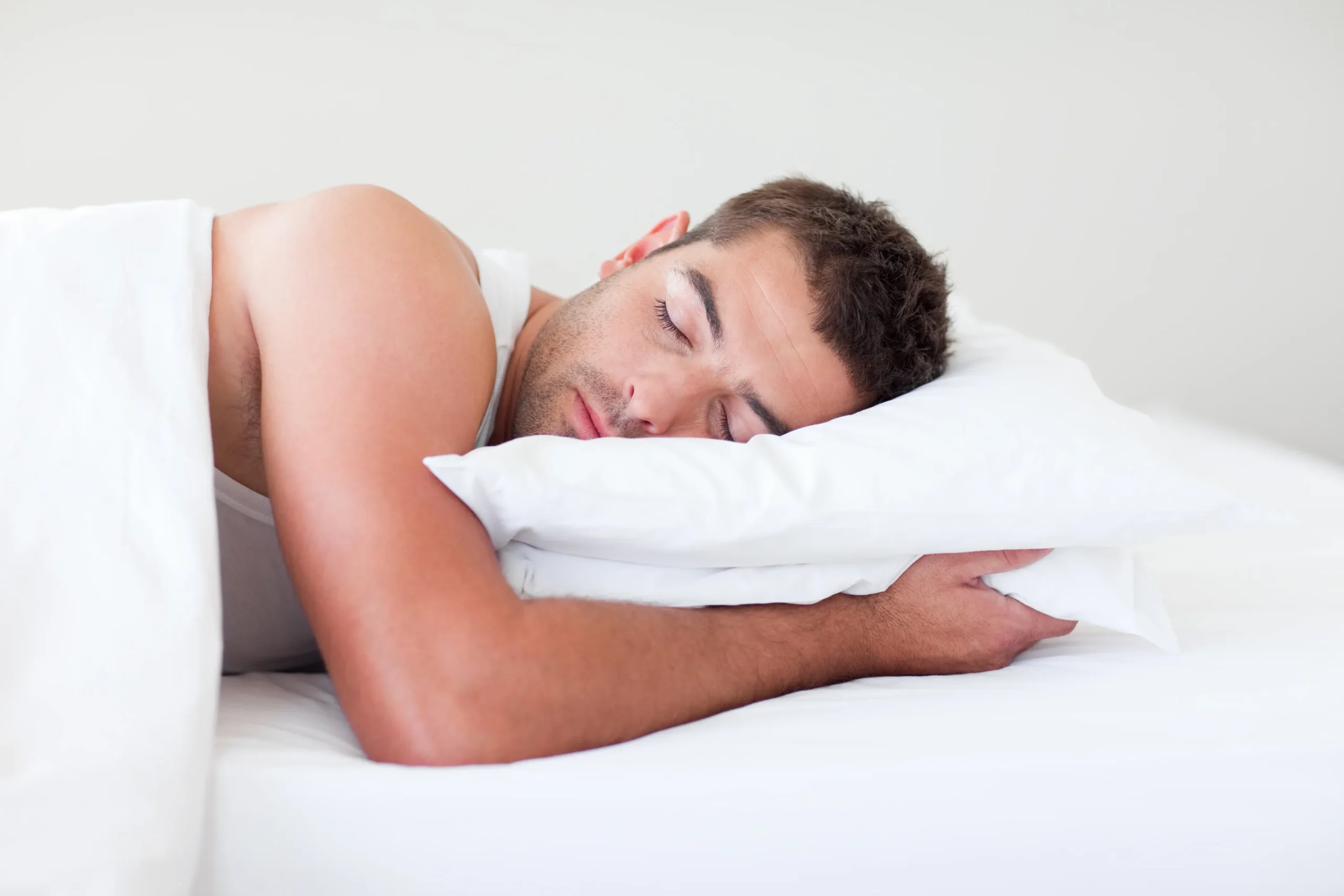 Ảnh trai nằm ngủ - giấc ngủ sâu lắng Ảnh trai nằm ngủ - giấc ngủ sâu lắng