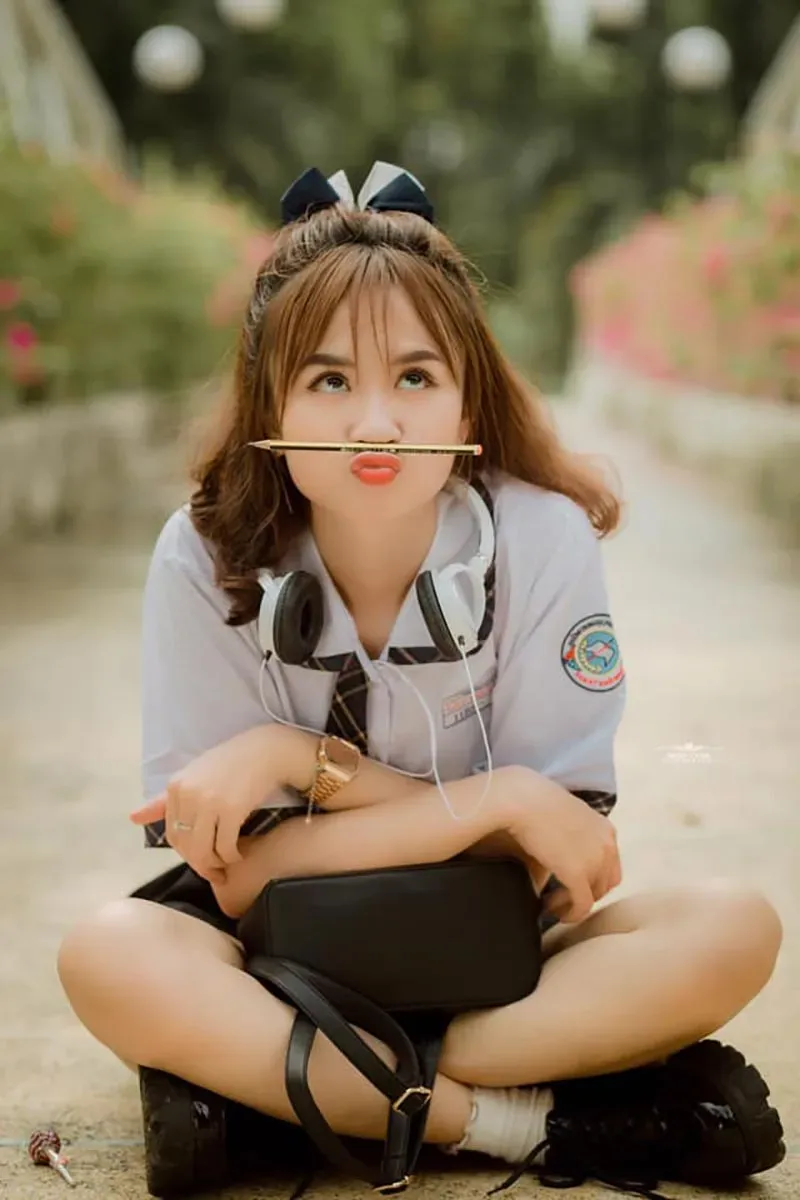 Gái xinh 2k6 trong ảnh mang vẻ đẹp ngọt ngào và tựa như hoa Gái xinh 2k6 trong ảnh mang vẻ đẹp ngọt ngào và tựa như hoa