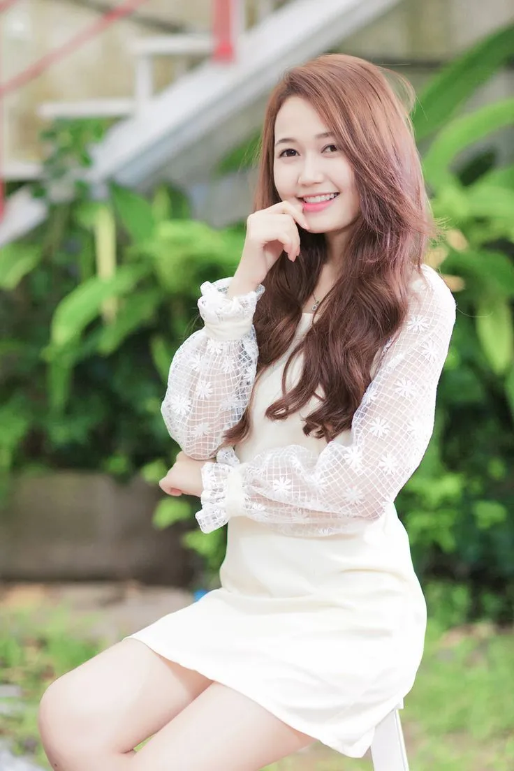 Gái xinh trong tà áo trắng, tái hiện vẻ đẹp học đường ngây thơ Gái xinh trong tà áo trắng, tái hiện vẻ đẹp học đường ngây thơ