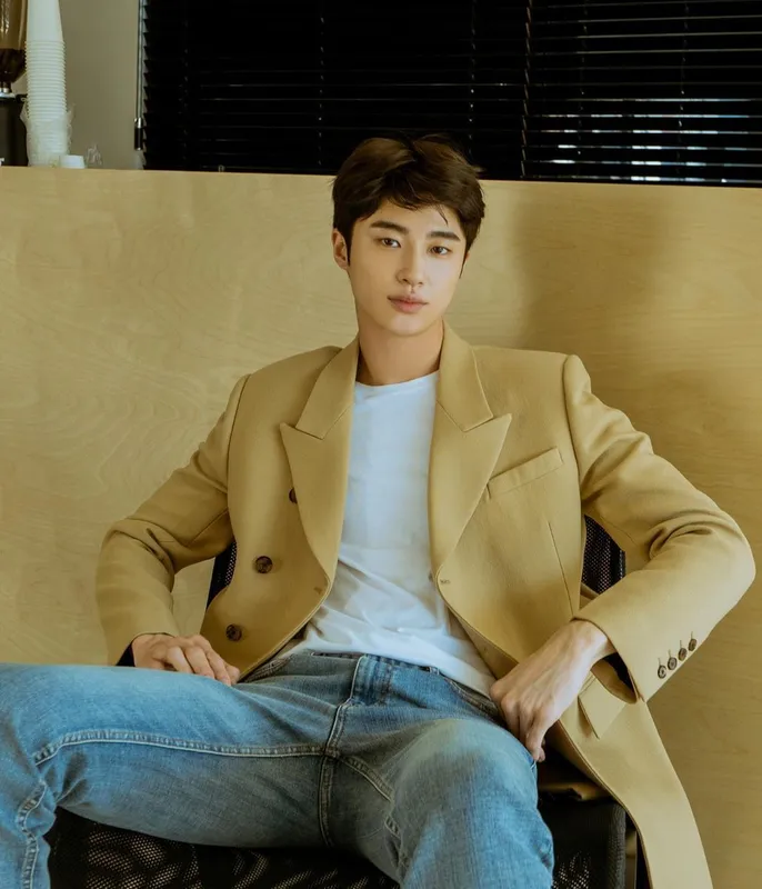 Byeon Woo Seok biểu cảm thư giãn Byeon Woo Seok biểu cảm thư giãn