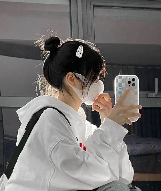 Hãy để avatar ẩn danh nữ làm sáng bừng không gian mạng của bạn. Hãy để avatar ẩn danh nữ làm sáng bừng không gian mạng của bạn.