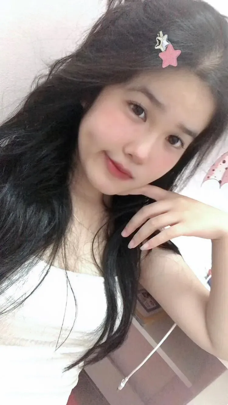 Thần thái tự tin của gái k5 nổi bật trong từng bức ảnh Thần thái tự tin của gái k5 nổi bật trong từng bức ảnh