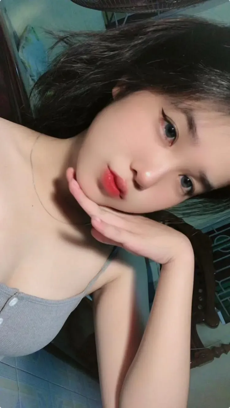 Nét tươi trẻ trong ảnh gái 2k5 Việt Nam Nét tươi trẻ trong ảnh gái 2k5 Việt Nam