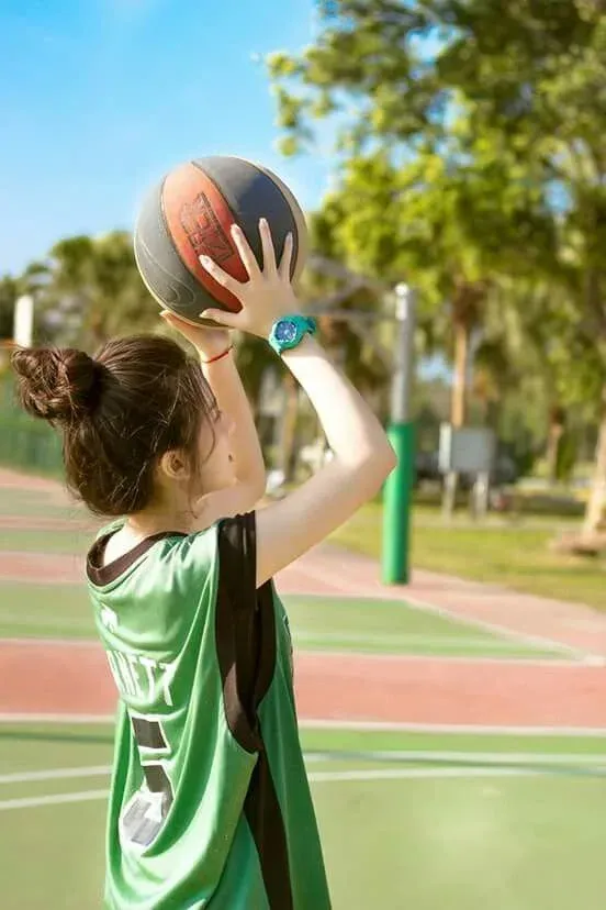 Tải ảnh gái xinh che mặt phong cách “cool girl” độc đáo Tải ảnh gái xinh che mặt phong cách “cool girl” độc đáo