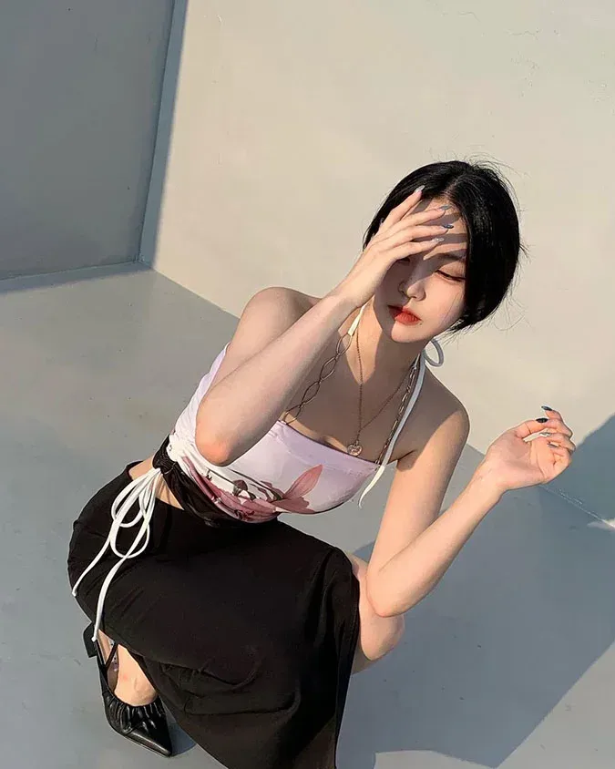 Tải ảnh gái xinh che mặt phong cách nhẹ nhàng, dịu dàng Tải ảnh gái xinh che mặt phong cách nhẹ nhàng, dịu dàng