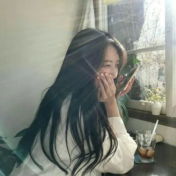 Tải ảnh gái xinh che mặt ngọt ngào, tạo ấn tượng riêng Tải ảnh gái xinh che mặt ngọt ngào, tạo ấn tượng riêng