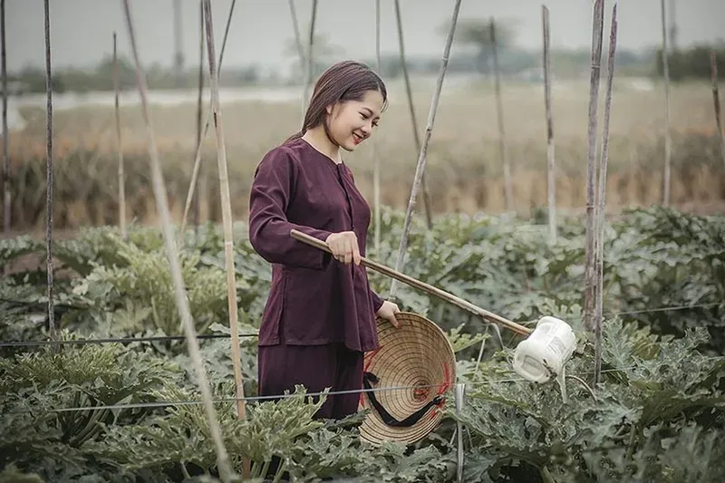 Vẻ đẹp nhẹ nhàng trong hình ảnh gái quê xinh đẹp Vẻ đẹp nhẹ nhàng trong hình ảnh gái quê xinh đẹp