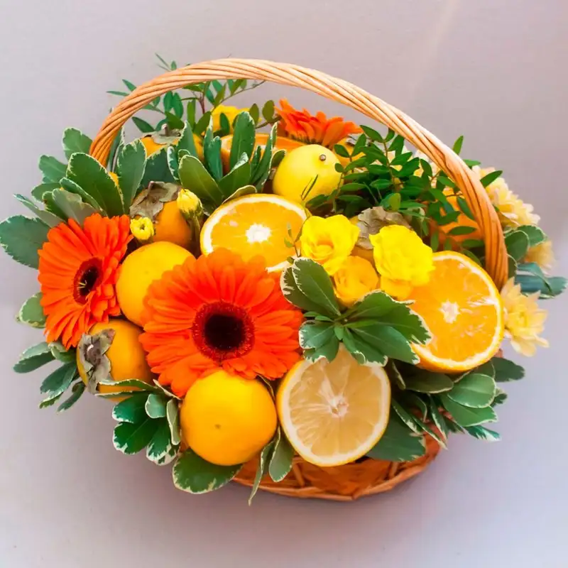 Hình ảnh giỏ hoa sinh nhật đẹp nổi bật với sắc màu tươi tắn Hình ảnh giỏ hoa sinh nhật đẹp nổi bật với sắc màu tươi tắn