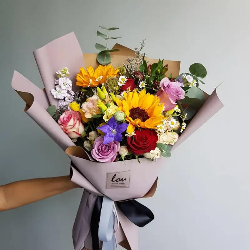 Lựa chọn hoa tặng lễ tốt nghiệp ý nghĩa và tinh tế