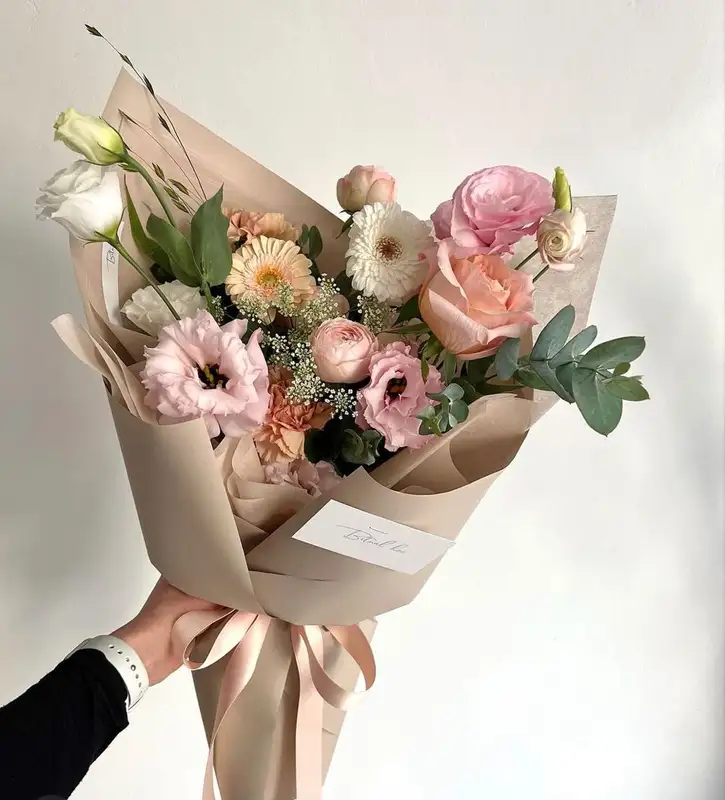 Hoa tặng lễ tốt nghiệp ý nghĩa, biểu tượng may mắn