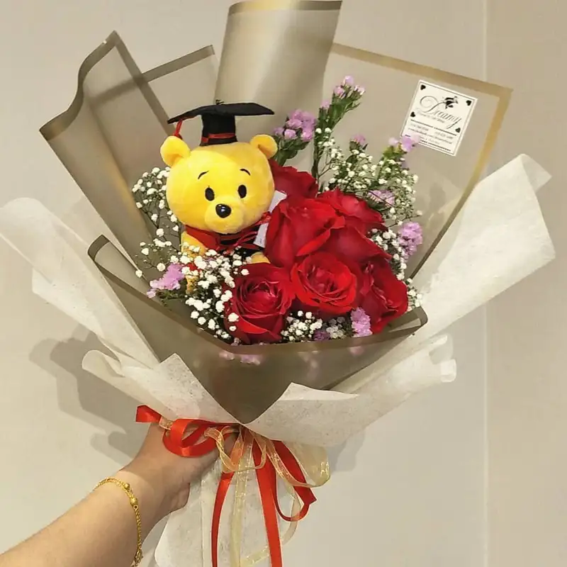 Hoa tặng lễ tốt nghiệp ý nghĩa dành cho ngày trọng đại