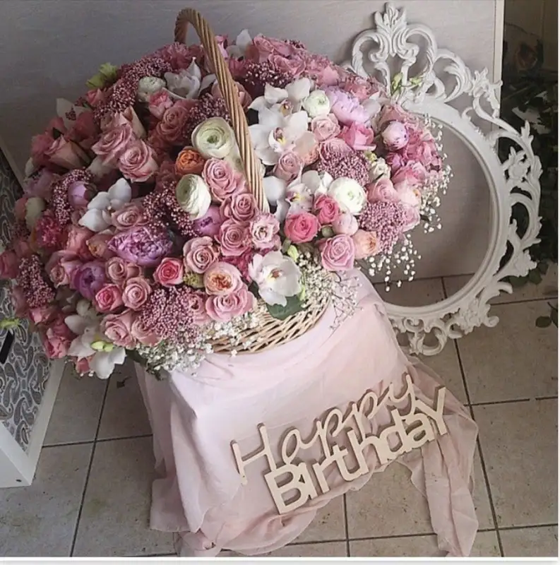 Chọn hoa tặng sinh nhật mang lại niềm vui bất ngờ Chọn hoa tặng sinh nhật mang lại niềm vui bất ngờ