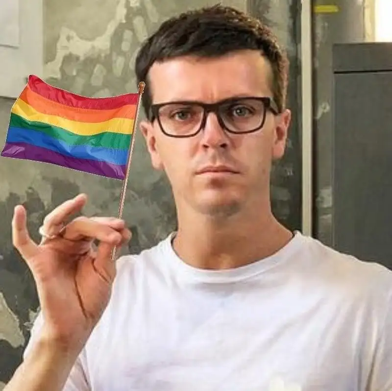 Meme LGBT khiến người xem bật cười