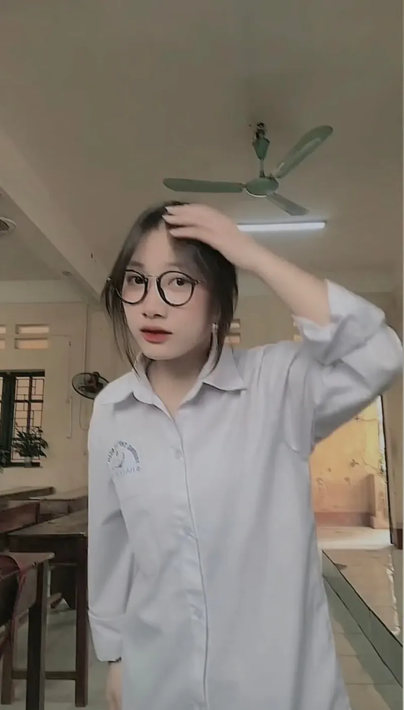 Ảnh cute phô mai que con gái với món ăn ngon đầy quyến rũ Ảnh cute phô mai que con gái với món ăn ngon đầy quyến rũ