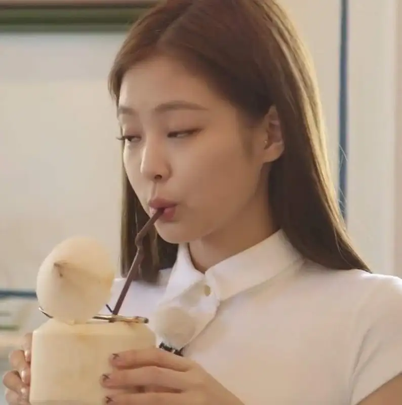 Meme Blackpink khuôn mặt hài hước