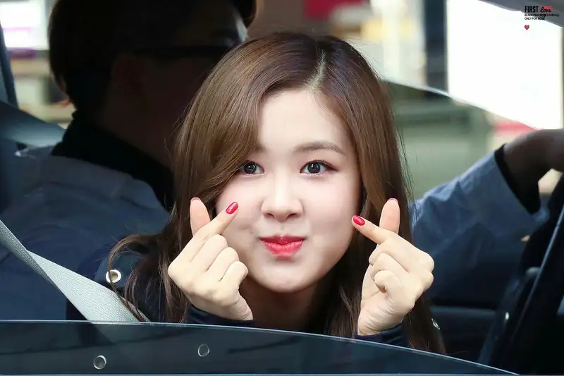 Meme Blackpink thả tim hài hước
