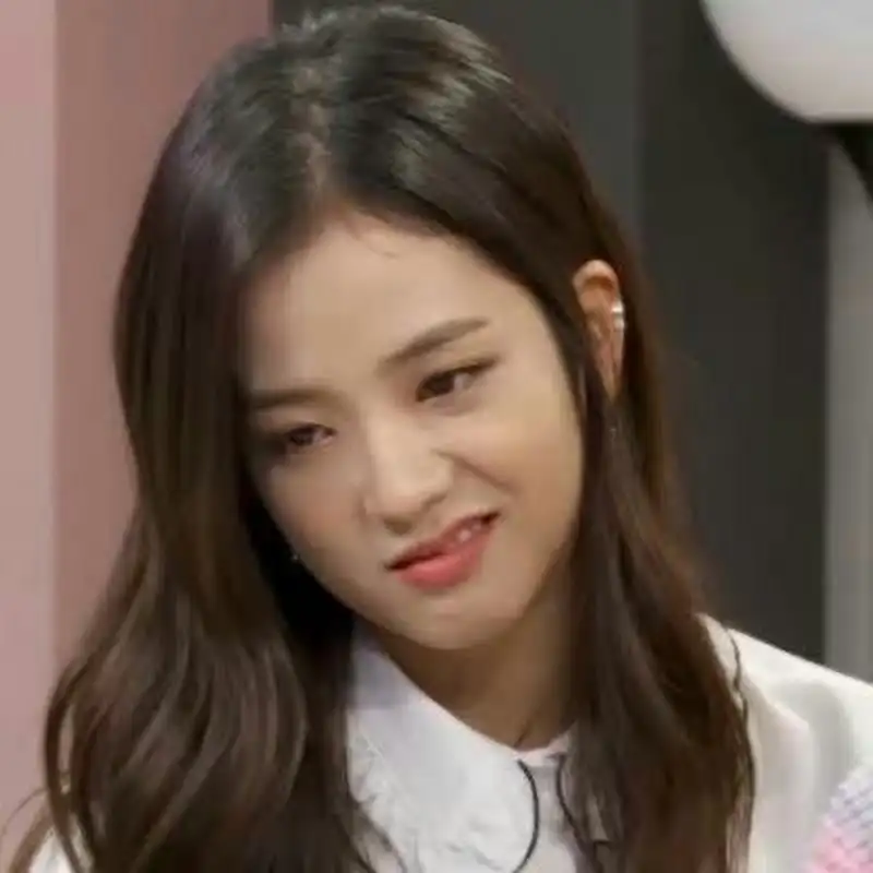 Meme Blackpink với biểu cảm thú vị