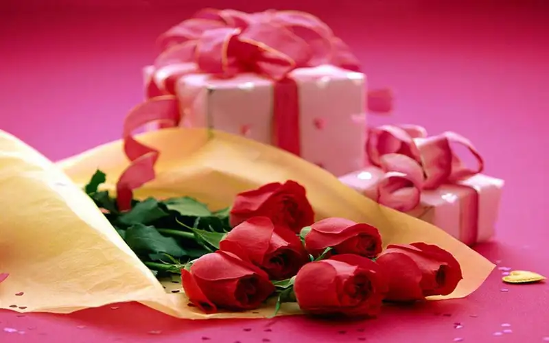 Hoa tặng 14/2 đẹp và sang trọng cho ngày Valentine Hoa tặng 14/2 đẹp và sang trọng cho ngày Valentine