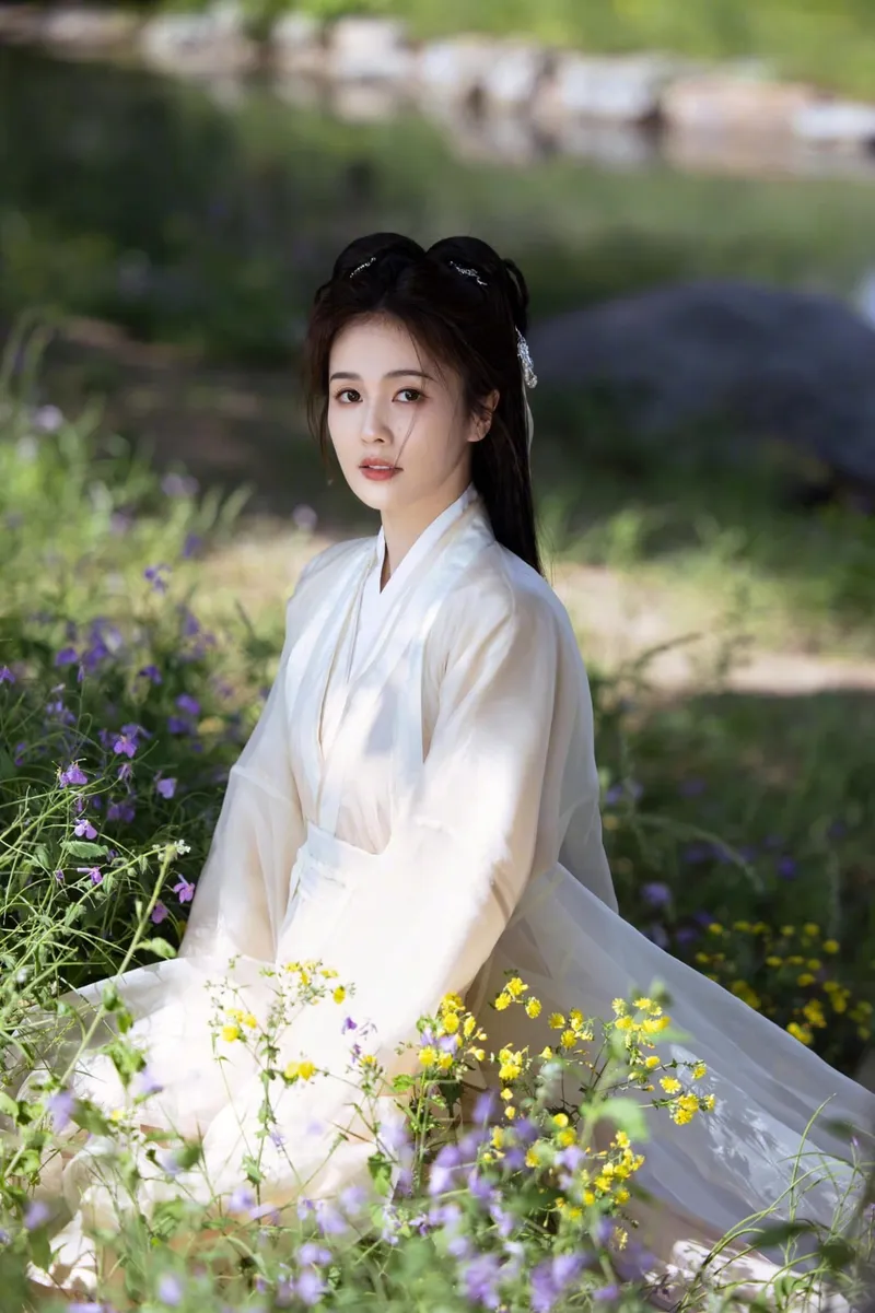 Thể hiện sự dịu dàng qua avatar gái thanh lịch