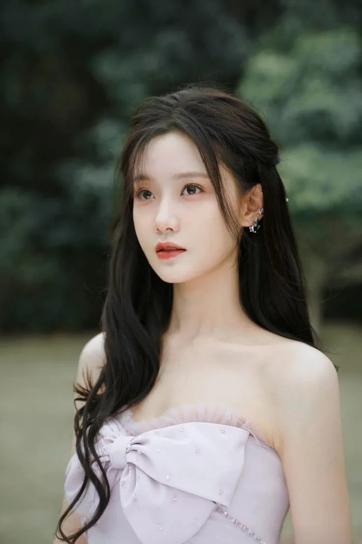 Làm dịu tâm trạng với avatar gái nhẹ nhàng và trong trẻo