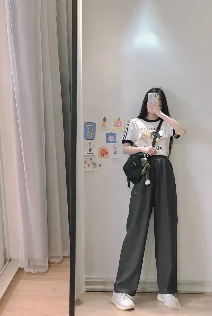 Sự mềm mại từ ảnh gái K7 che mặt thu hút ánh mắt Sự mềm mại từ ảnh gái K7 che mặt thu hút ánh mắt