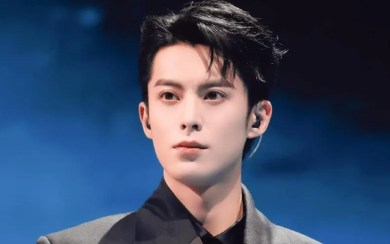 Diễn viên Vương Hạc Đệ và hình ảnh hậu trường đặc biệt Diễn viên Vương Hạc Đệ và hình ảnh hậu trường đặc biệt