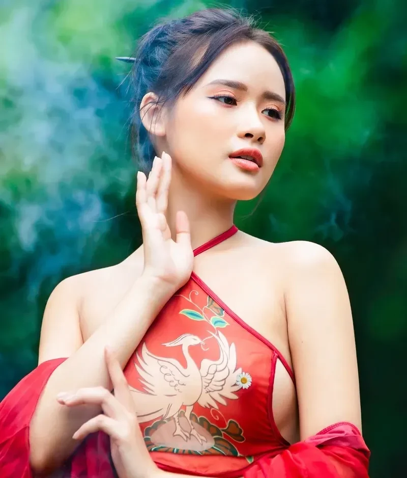 Ảnh gái đẹp mặc áo yếm lôi cuốn, đằm thắm Ảnh gái đẹp mặc áo yếm lôi cuốn, đằm thắm
