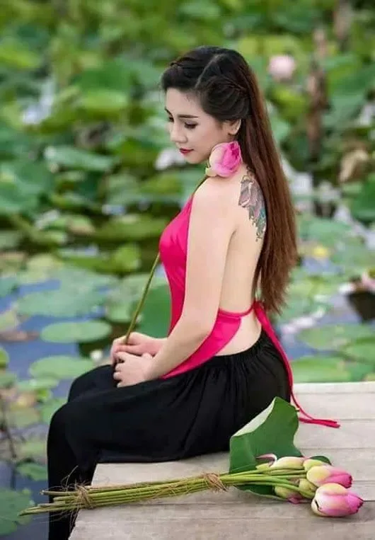 Nét duyên Việt qua ảnh gái đẹp mặc áo yếm Nét duyên Việt qua ảnh gái đẹp mặc áo yếm
