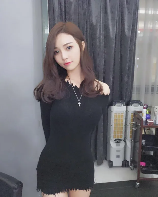 Sự quyến rũ nhẹ nhàng trong ảnh gái đẹp Trung Quốc Sự quyến rũ nhẹ nhàng trong ảnh gái đẹp Trung Quốc