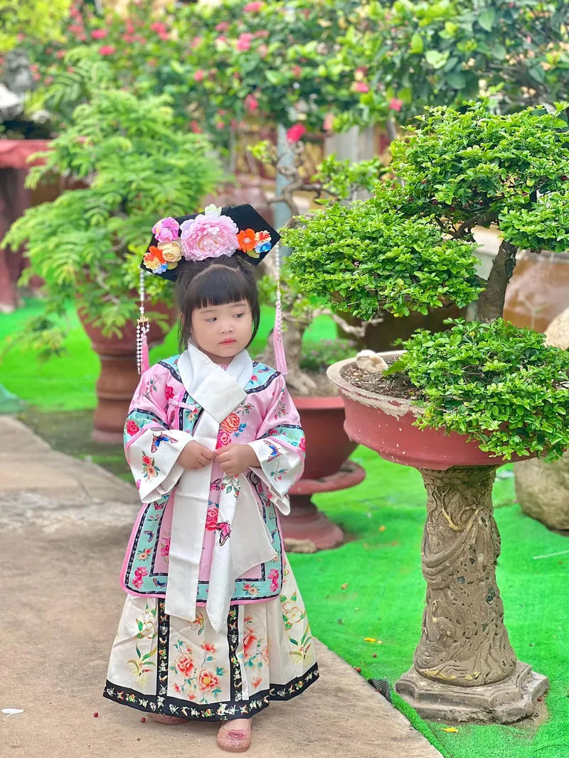 Ảnh em bé gái dễ thương khiến trái tim tan chảy Ảnh em bé gái dễ thương khiến trái tim tan chảy