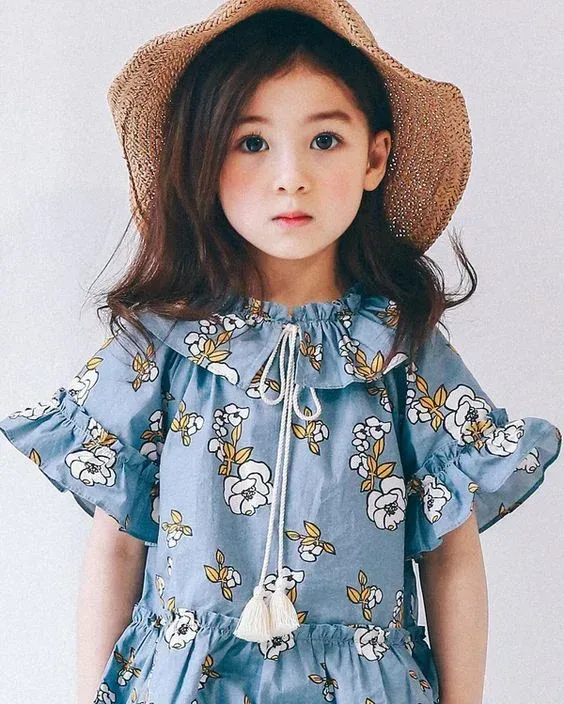 Nụ cười đáng yêu trong từng bức ảnh em bé gái Nụ cười đáng yêu trong từng bức ảnh em bé gái