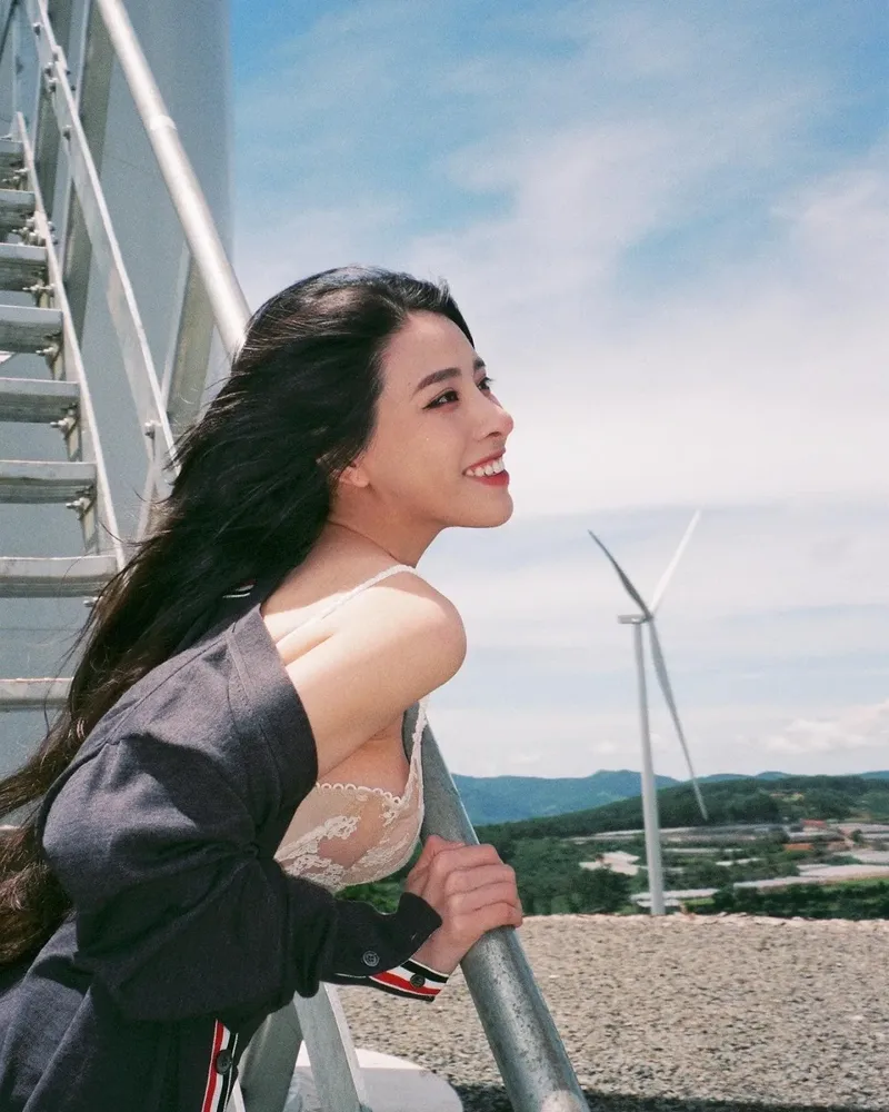 Thêm ảnh gái xinh Instagram vào bộ sưu tập của bạn Thêm ảnh gái xinh Instagram vào bộ sưu tập của bạn
