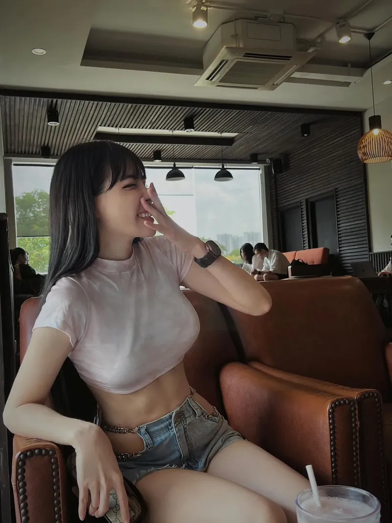 Ảnh gái xinh Instagram đầy sức sống và tự tin Ảnh gái xinh Instagram đầy sức sống và tự tin