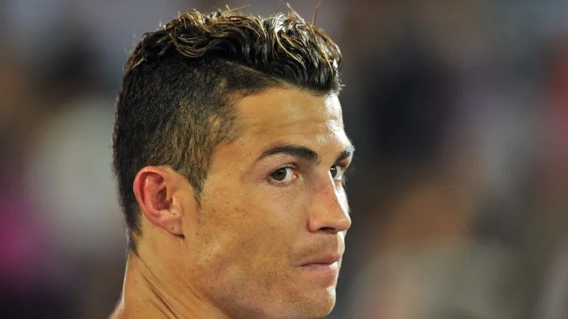 Ronaldo đẹp trai cuốn hút với phong thái tự tin Ronaldo đẹp trai cuốn hút với phong thái tự tin