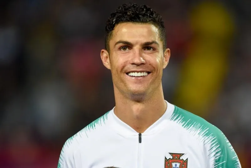 Hình ảnh Ronaldo đẹp trai không góc chết khiến fan trầm trồ Hình ảnh Ronaldo đẹp trai không góc chết khiến fan trầm trồ