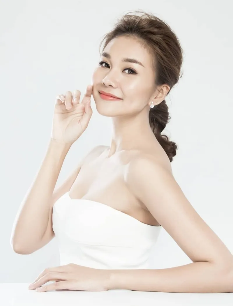 Thanh Hằng với vẻ đẹp sắc sảo trong bộ sưu tập mới nhất Thanh Hằng với vẻ đẹp sắc sảo trong bộ sưu tập mới nhất