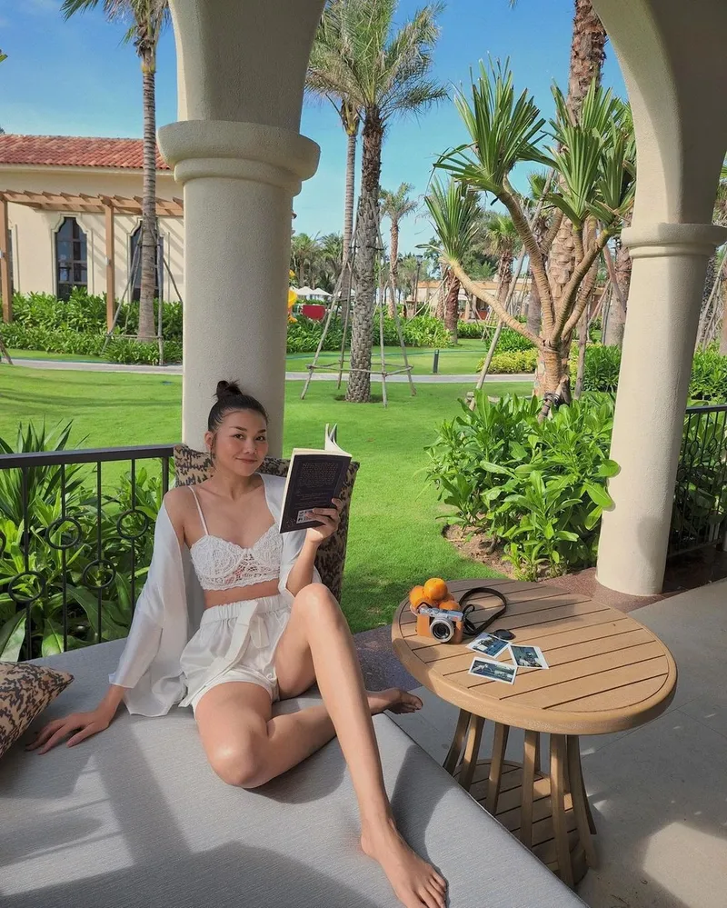 Thanh Hằng rạng rỡ với phong cách thời trang ấn tượng Thanh Hằng rạng rỡ với phong cách thời trang ấn tượng