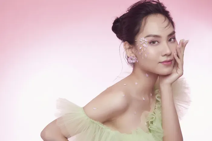 Nụ cười ấm áp của hoa hậu Huỳnh Nguyễn Mai Phương Nụ cười ấm áp của hoa hậu Huỳnh Nguyễn Mai Phương