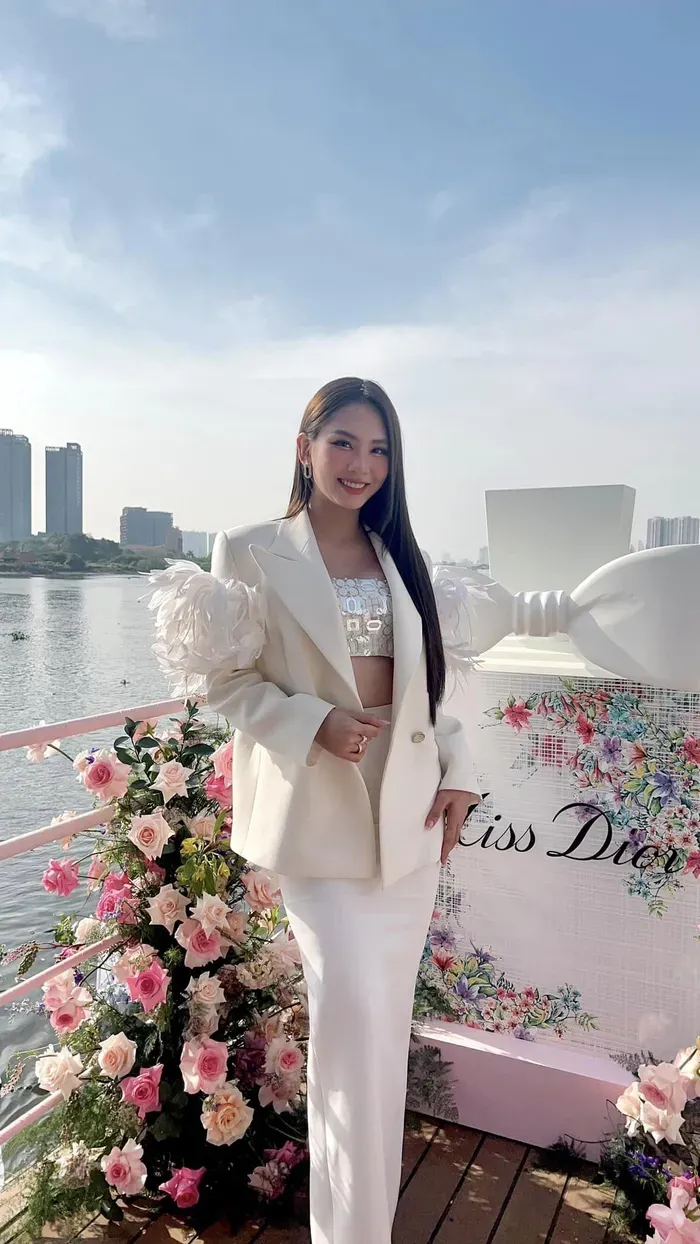 Hoa hậu Huỳnh Nguyễn Mai Phương với nét đẹp quyến rũ Hoa hậu Huỳnh Nguyễn Mai Phương với nét đẹp quyến rũ